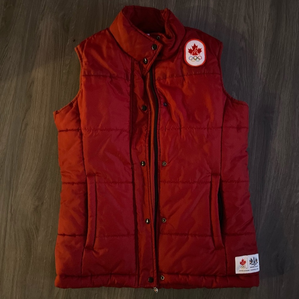 Roots puffer vest